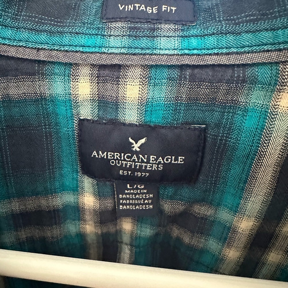 American Eagle Men's Plaid Button-Up Shirt - Picture 3 of 4